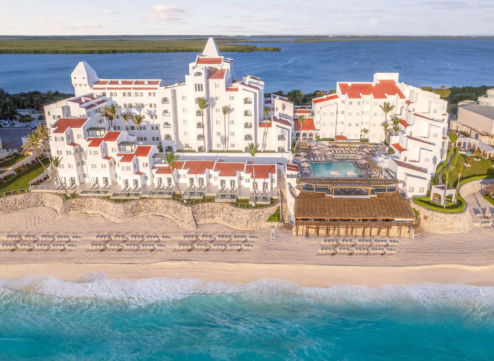 Gr Solaris Caribe Hotel Cancún Eksteriør billede
